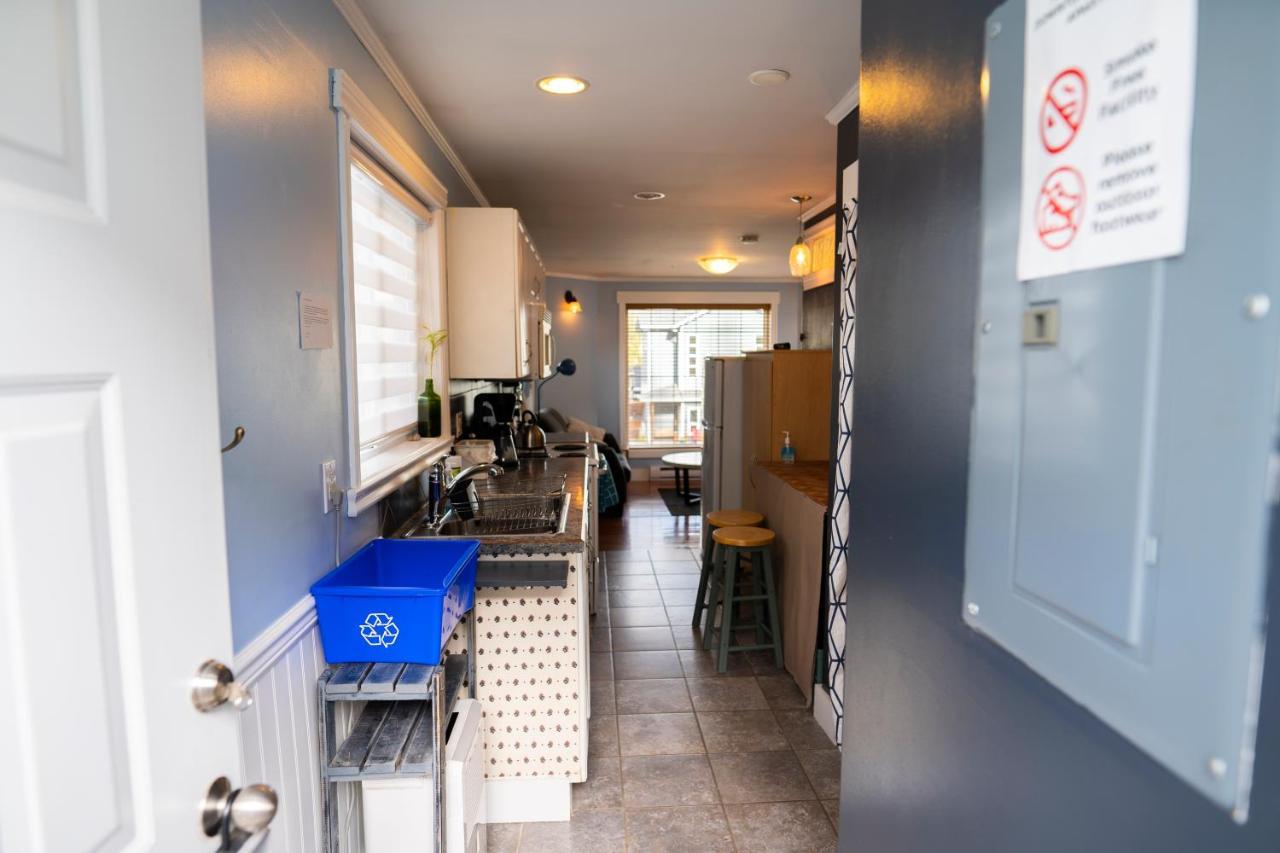 Downtown Whitehorse Apartment In Old Town Luaran gambar